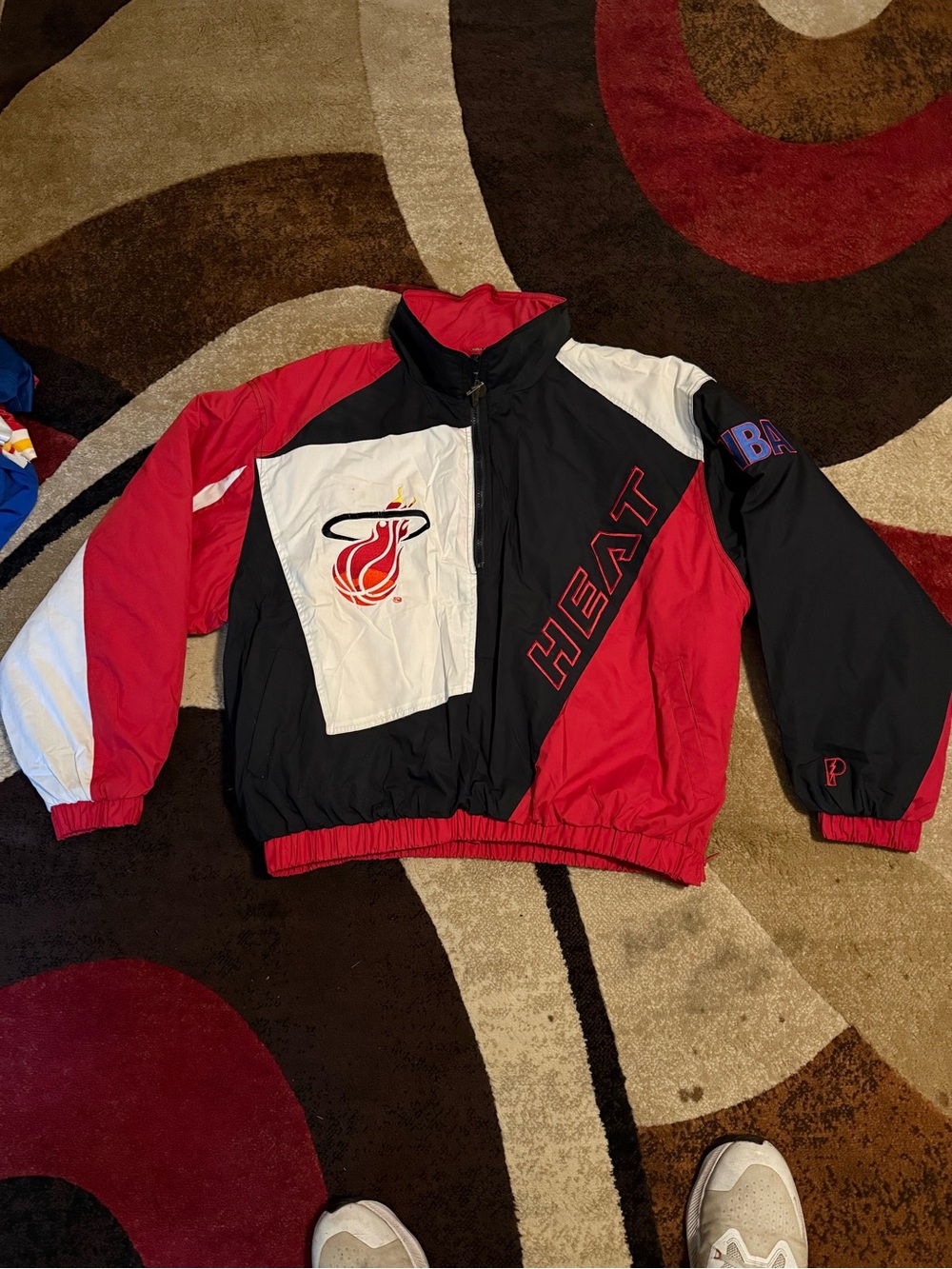 Pro Player Miami Heat Red Black White Colorblock Jacket rare design, high-end